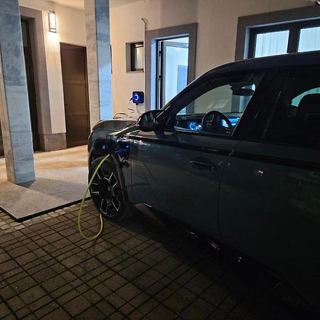 Morpheus Apartmani Sremska Mitrovica Buitenkant foto