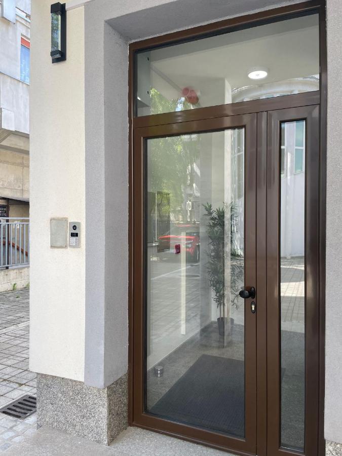 Morpheus Apartmani Sremska Mitrovica Buitenkant foto