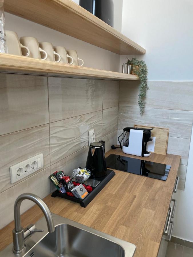 Morpheus Apartmani Sremska Mitrovica Buitenkant foto