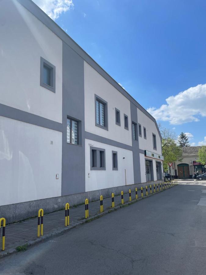 Morpheus Apartmani Sremska Mitrovica Buitenkant foto