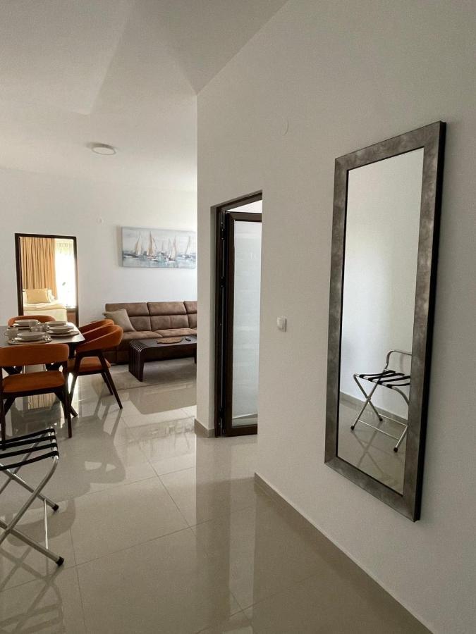 Morpheus Apartmani Sremska Mitrovica Buitenkant foto
