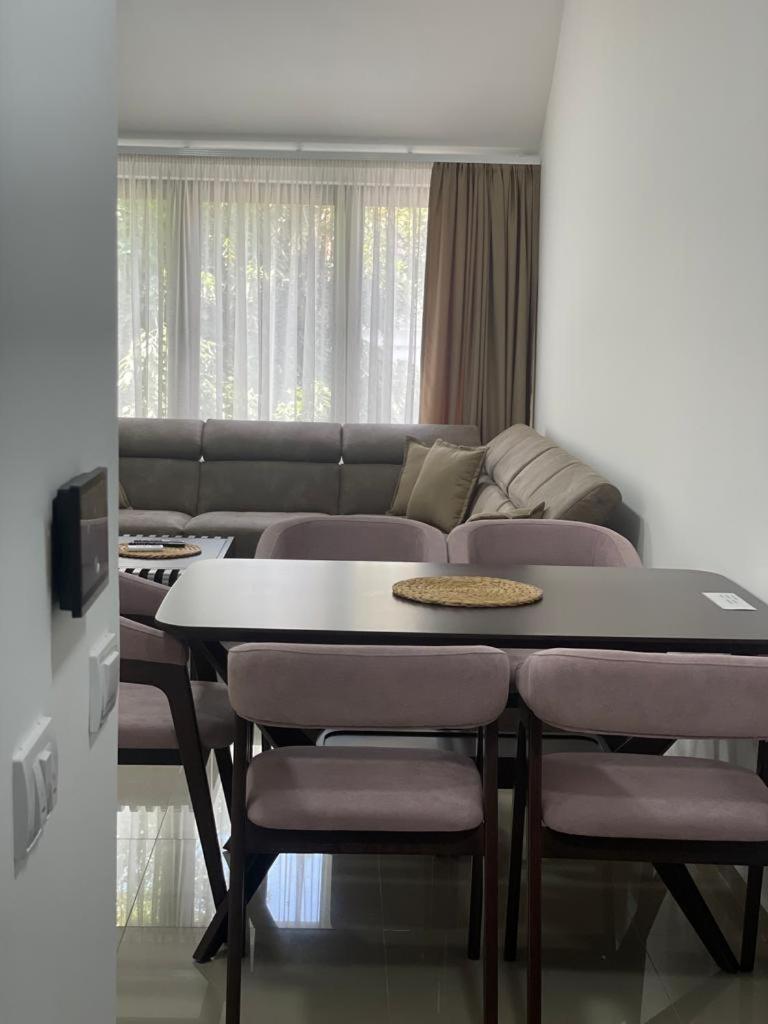 Morpheus Apartmani Sremska Mitrovica Buitenkant foto